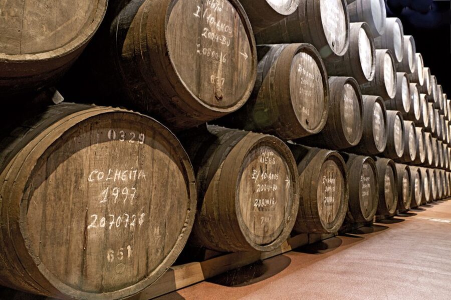 Porto Half-Day Tour and Wine Tasting - Finding Porto at Bairro da Sé and the Sé Cathedral Area