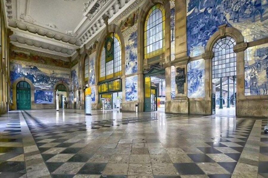 Porto Half-Day Tour & Port Wine Tasting - São Bento Station: the tiles are the star, and the story makes them better