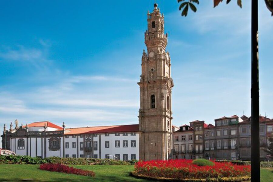 Porto Half-Day Tour & Port Wine Tasting - Fernandina Wall panoramas, then Batalha Square and onward by bus