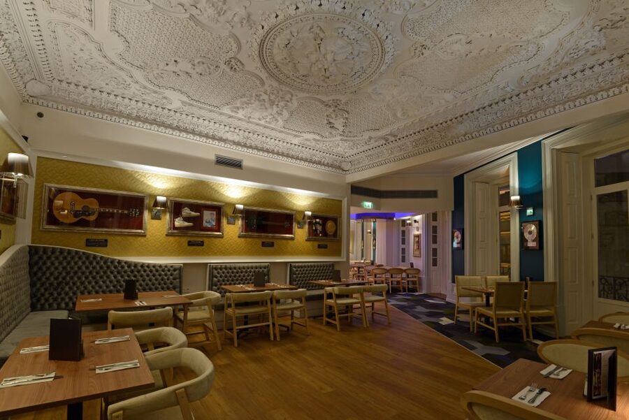 Porto: Hard Rock Cafe Skip-the-Line with Set Menu - Key Points Before You Go