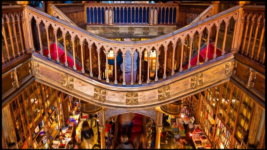Porto: Harry Potter’s Inspiration Tour - Lello Bookshop: Worth the look, and plan for the 5 EUR ticket