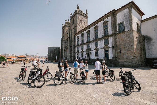 Porto Highlights in 3 Hours E-Bike Tour - Historical, Sightseeing - Jardins do Palácio de Cristal and the Luís I Bridge Return
