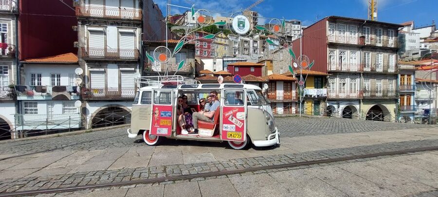 Porto: Historic Center and Surroundings Tour by VW Kombi - Major Sights Seen From Outside, Including Casa da Música and Clérigos