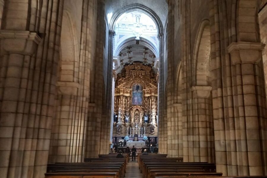 Porto Historic Center: Private Walking Tour & Cathedral - Price and what you really get for $87 per person