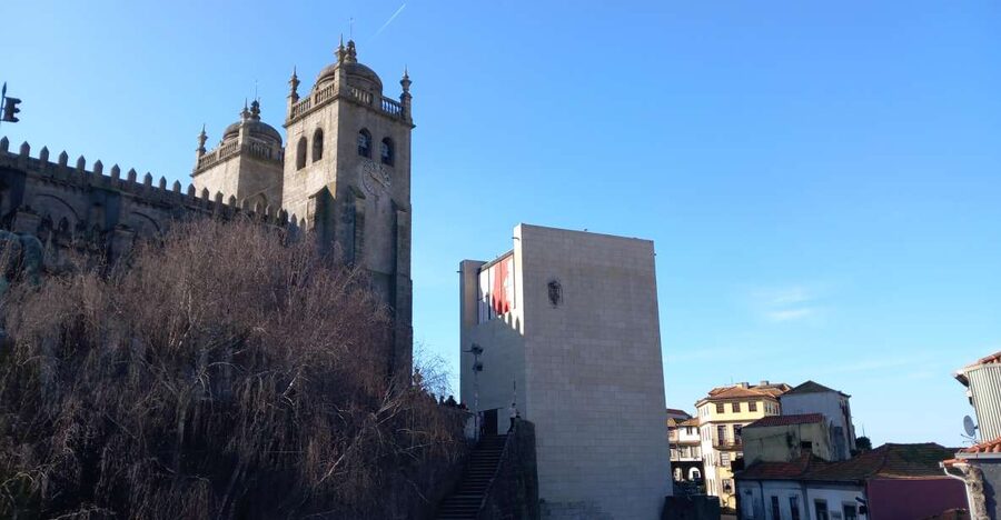 Porto Historic Center: Private Walking Tour & Cathedral - Start at Porto Town Hall, then build a mental map fast