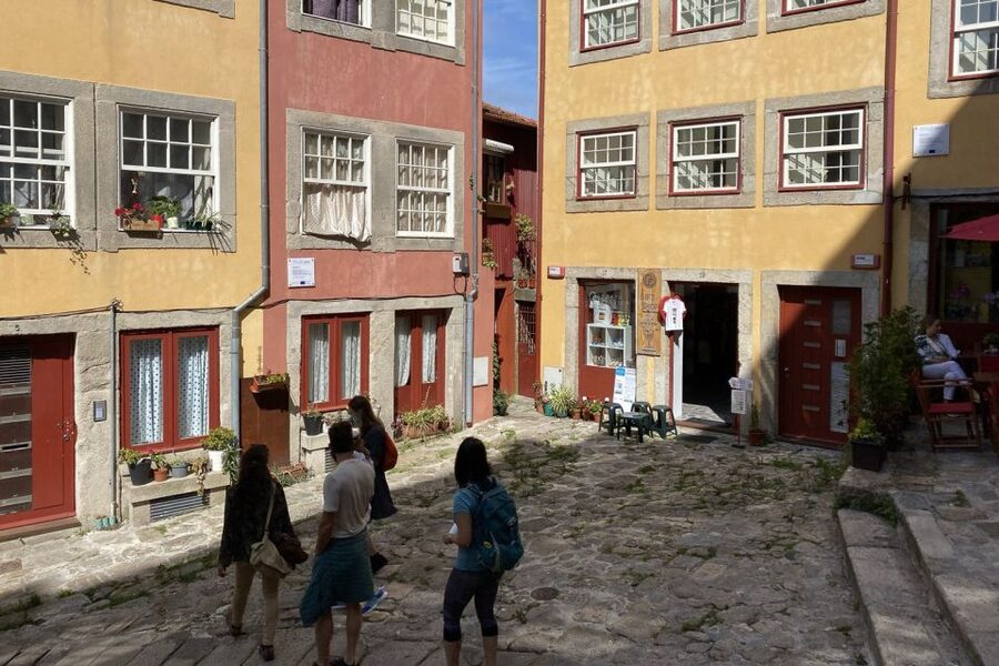 Porto: Historical Center Walking Tour - Clérigos Tower and the panoramic payoff toward the river and Gaia