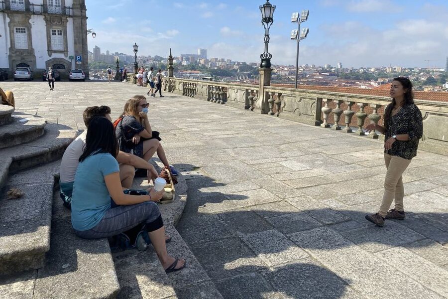 Porto: Historical Center Walking Tour - How guides like Pedro and Gregório shape the experience