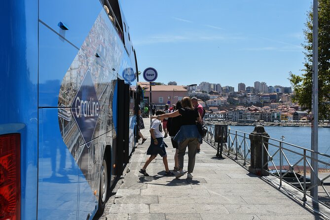 Porto Hop On Hop Off Bus Tour with Wine tasting & Night tour - How this Porto hop-on hop-off tour actually works