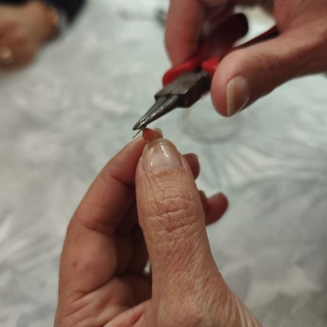 Porto: Jewelry Workshop at Antero de Quental - Drinks, Atmosphere, and the Owner-Instructor Friendly Factor