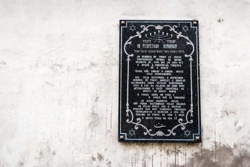 Porto Jewish Heritage Walking Tour Small group - Climbing the Escadas da Esnoga: the physical payoff of the story