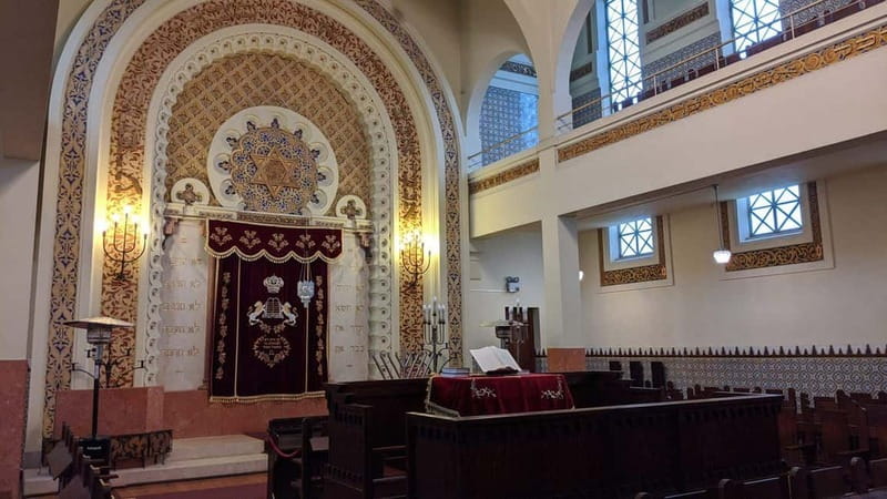 Porto Jewish Heritage Walking Tour Small group - Starting near the Cathedral, with Vímara Peres as your anchor