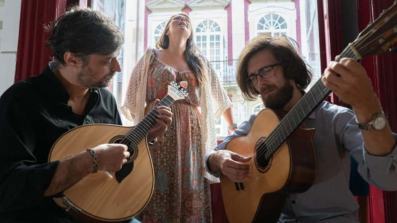 Porto: Live Fado Concert with Glass of Tawny Port Wine - Segment 3: Coimbra Fado, the student singer, and a different rhythm
