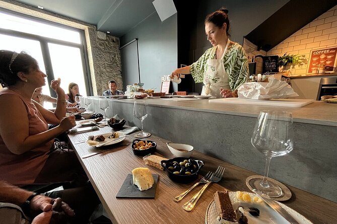 Porto Local Market Visit & Cooking Class / Showcooking - The route over Luis I and the Jardim do Morro view break