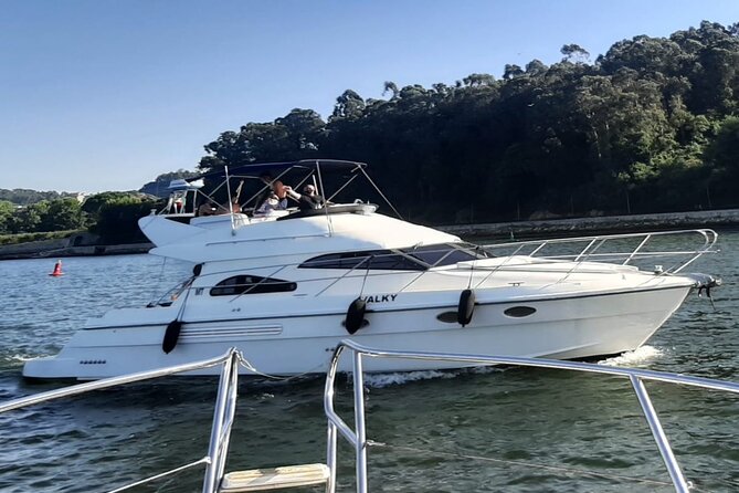 Porto: Luxury Yacht Tour on the Douro River - Sunset or Daytime - Hosted by Nancy and Fernando: the service style that makes it feel premium