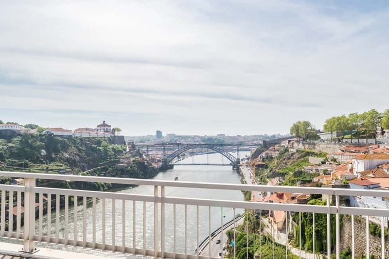 Porto: Magic Train Tour and Port Wine Cellar with Tastings - The tastings: two Ports, and what to focus on