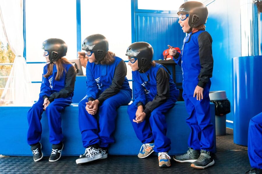 Porto/Maia: Indoor Skydiving Experience - What gear you get, and what you should bring