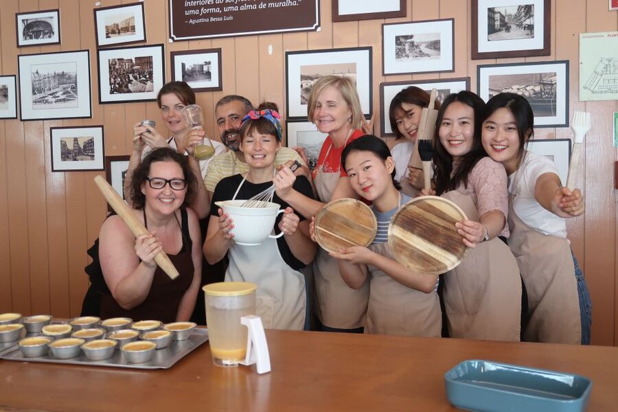 Porto: Pastel de Nata Cooking Class with Grandma's Recipe - Table Finish: Coffee, Tea, and Tarts That Taste Like Fresh Work