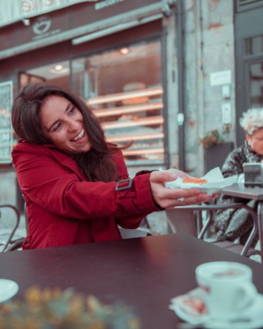 Porto: Pastry and Dessert Tasting Tour with a Local Guide - Porto in 2 hours, via pastries, not postcards