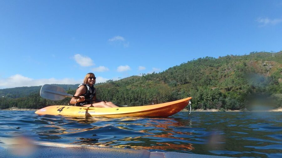 Porto: Peneda-Gerês National Park Tour with Kayaking & Lunch - Caniçada reservoir kayaking: calm water, big views, real effort