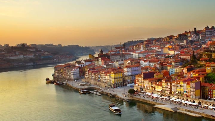Porto: Port Wine Tour with 7 Port Tastings - Porto to Vila Nova de Gaia: why this route matters