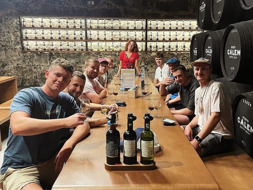Porto: Port Wine Tour with 7 Port Tastings - The first walk and the Port story before you taste