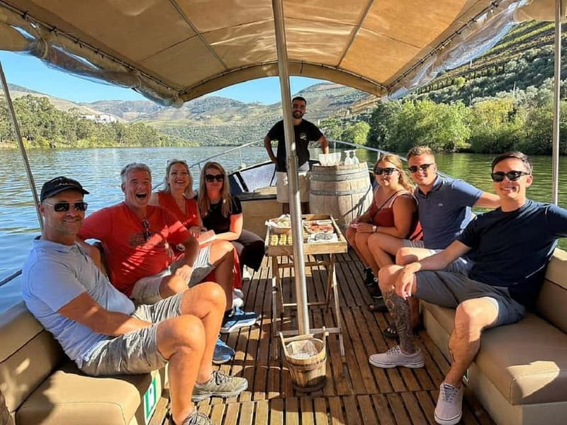 Porto: Premium Douro Valley Small-Group Tour, Cruise & Lunch - Pinhão lunch on a family farm: why the food pacing is a big deal