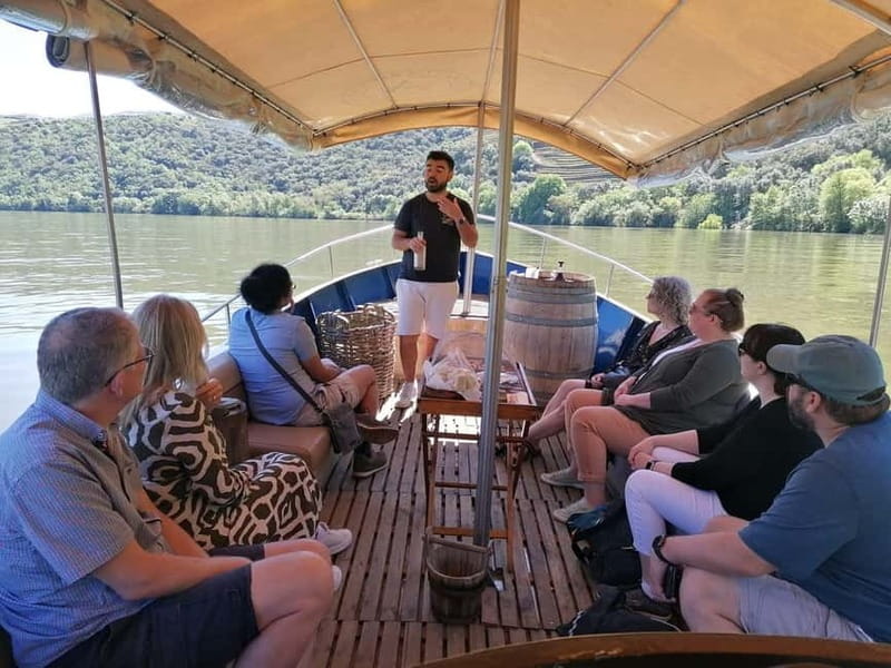 Porto: Premium Douro Valley Small-Group Tour, Cruise & Lunch - N222 viewpoint drive: where the photos actually happen