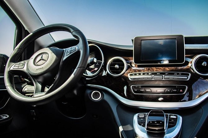 Porto Private Airport Arrival Transfer - Key points that make this transfer work