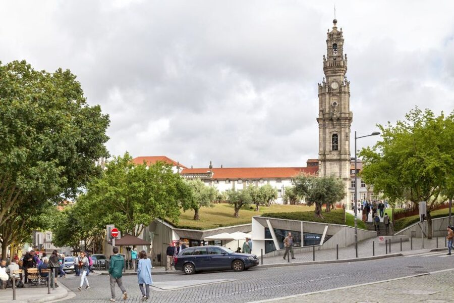 Porto: Private Custom Tour with a Local– Icons & Hidden Gems - Smart ways to outsmart tourist traps (without becoming cynical)