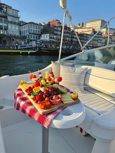 Porto: Private Douro River Bridges Cruise with Food & Wine - Santa Marinha e São Pedro da Afurada and the Ribeira in real scale
