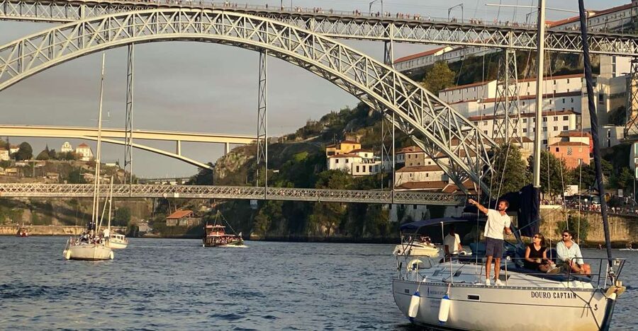 Porto: Private Douro River Charming Cruise w/wine tasting - Sailing Between Dom Luis Bridge and the Douro River Mouth