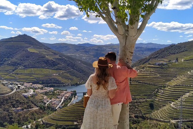 Porto: Private Douro Valley All Inclusive: Tastings, Lunch & Boat - Key things that make this Douro Valley tour worth your time