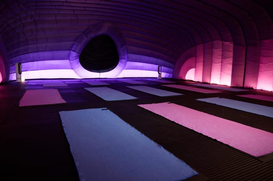 Porto: Private Hotpod Yoga Class - Inside the hour: refreshments, safety briefing, and flow