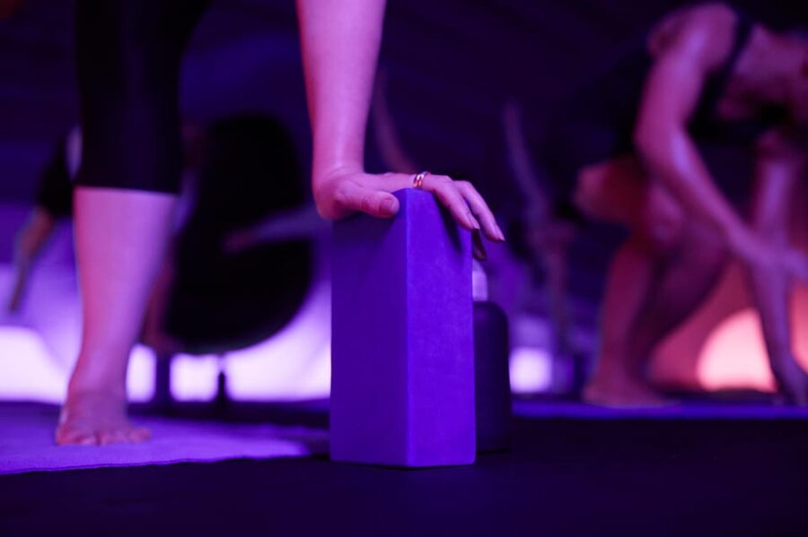 Porto: Private Hotpod Yoga Class - Practicalities in Matosinhos: timing, setup, and logistics