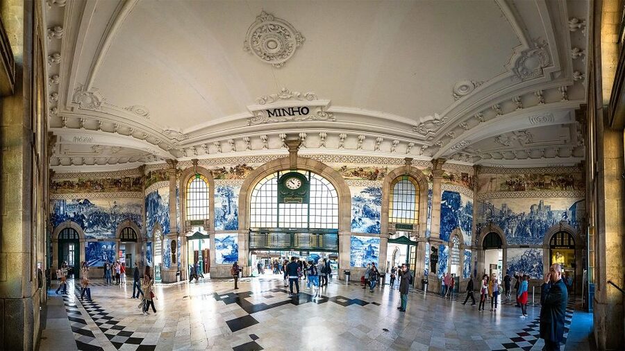 Porto private morning Tour, see the most iconic attractions - A tight Porto highlights route, with private car comfort