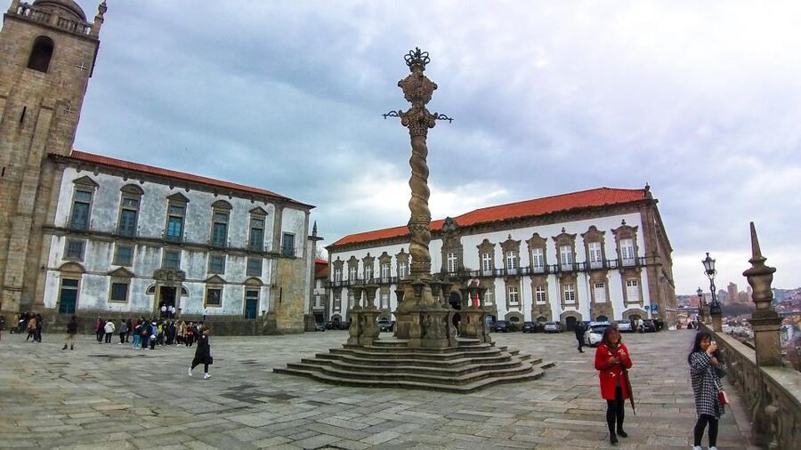 Porto private morning Tour, see the most iconic attractions - Jardim do Morro and the river-view rhythm