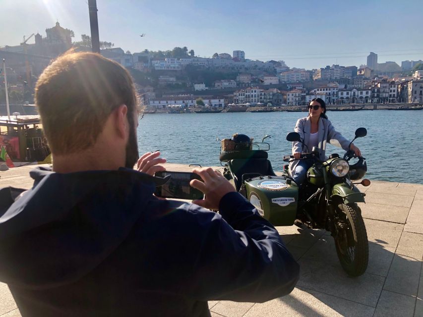 Porto Private Sidecar Tour - The vintage car moment, and why it breaks the rhythm