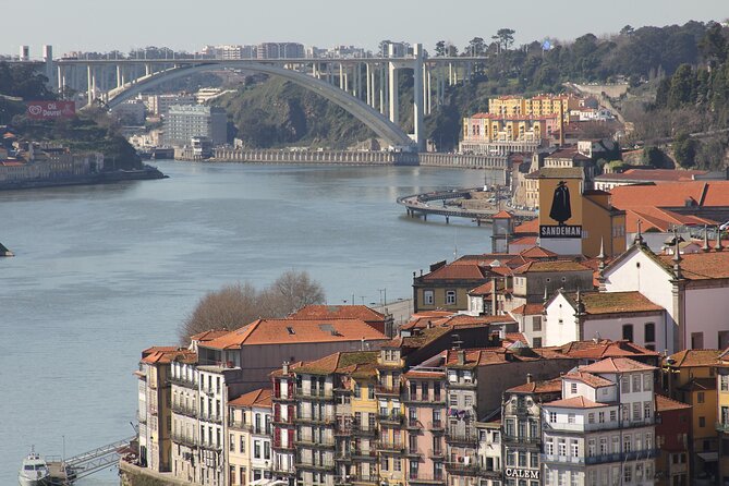Porto Private Tour - São Bento Railway Station: tiles, details, and a quick culture hit