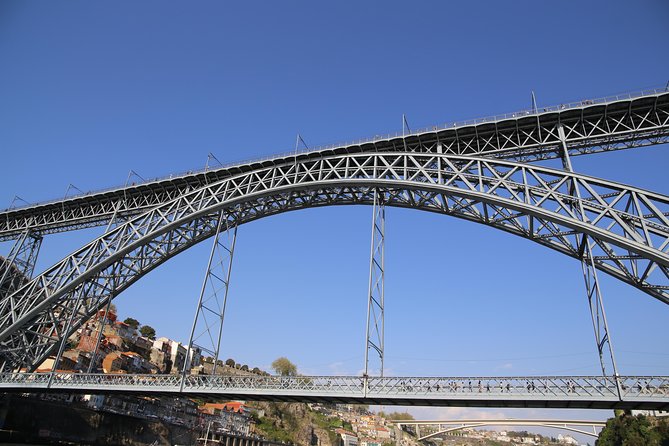 Porto: Private tour in the Douro (1 to 4 people) on a boat just for you - Porto YachtMarina do Freixo: meeting point, timing, and what to expect
