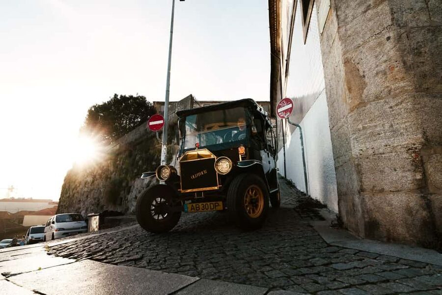 Porto:Private Tour of the Historic City in a Classic Ford T - Cálem Port cellar tasting: the best use of the wine time