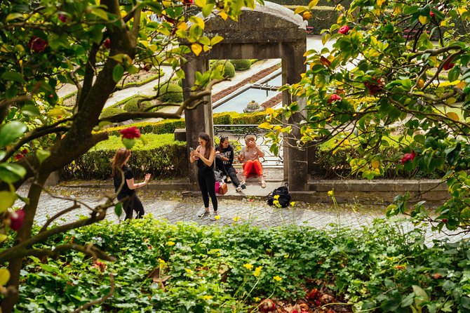 Porto PRIVATE TOUR With Locals: Highlights & Hidden Gems - Who should book this Porto private walk