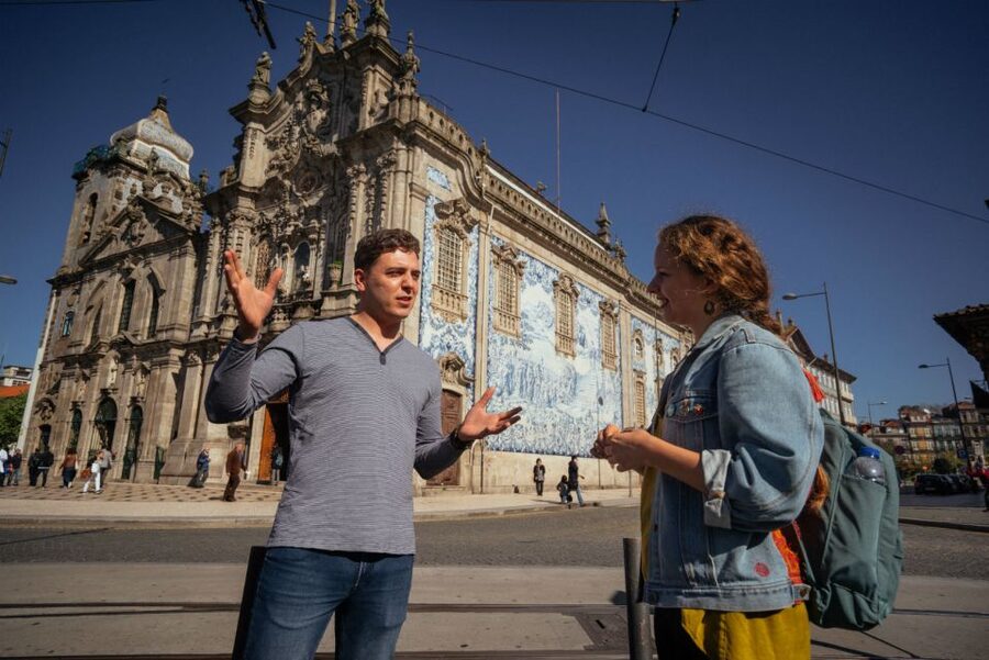 Porto: Private Tour with Locals – Highlights & Hidden Gems - The included local drink or tasting, built into the walk