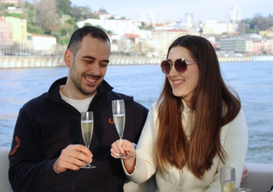 Porto: Private Yacht Cruise with Local Wines & Snacks - On-board comfort you will actually appreciate in real weather