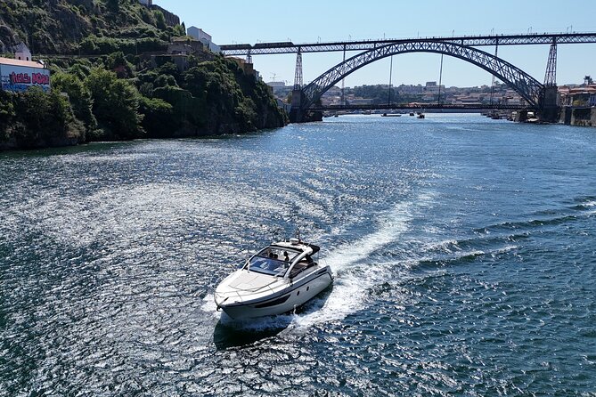 Porto: Private Yacht Experience with Local Wines & Snacks - Who this Porto yacht cruise is best for