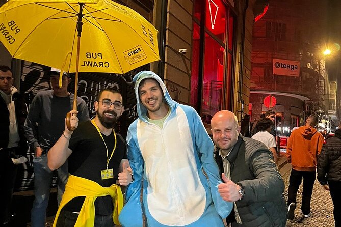 Porto Pubcrawl: 5h,7 Drinks,4 bars &Skip the line Club Entry - Price and what you truly get for $21.78