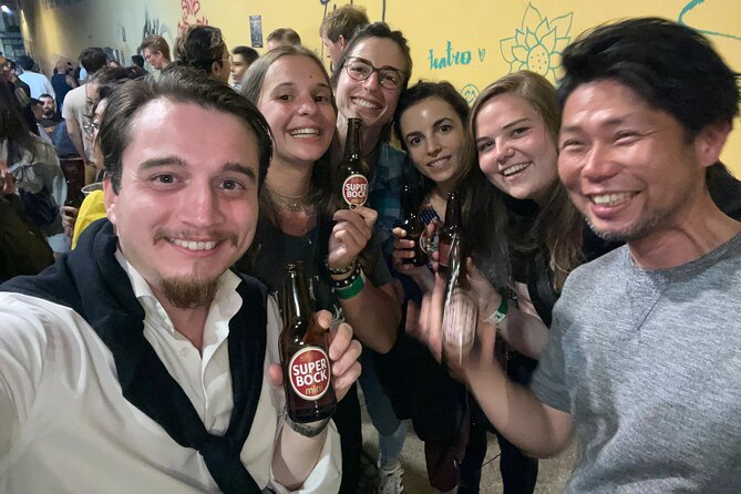 Porto Pubcrawl: 5h,7 Drinks,4 bars &Skip the line Club Entry - How to handle the crowd: lines, drink pacing, and late-night realities