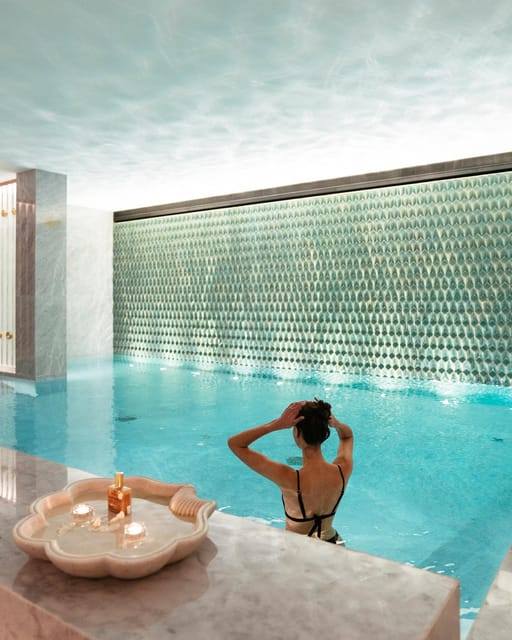 Porto: Relaxing by the pool, sauna and steam room - Start at Le Monumental Palace: Simple Check-In, Clear Guidance