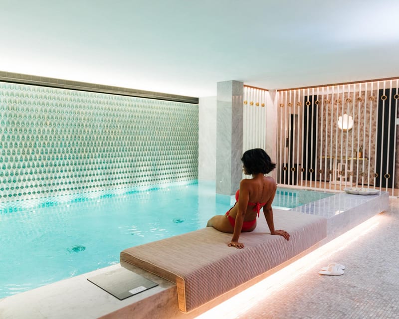 Porto: Relaxing by the pool, sauna and steam room - Your One-Hour Circuit: Heated Pool First, Then Sauna and Steam Room