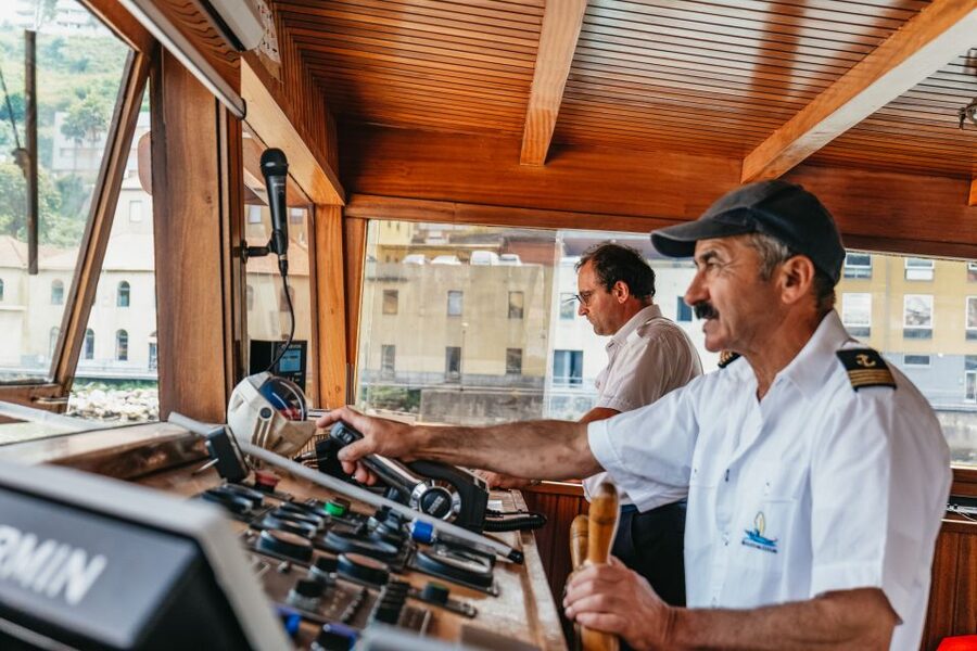 Porto: River Douro 6 Bridges Cruise - Who Should Book This Cruise (and Who Might Skip It)