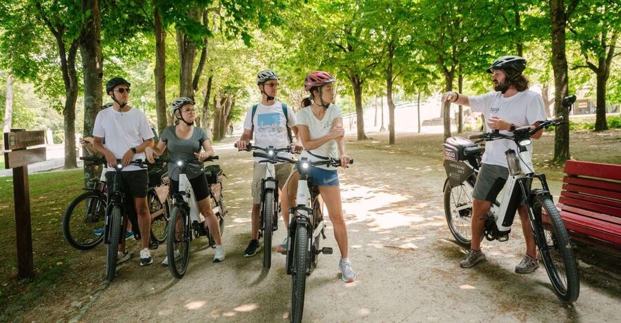 Porto Riverbank Tour on an e-bike: Atlantic Coast, Gardens - Key things I’d bet on before you book